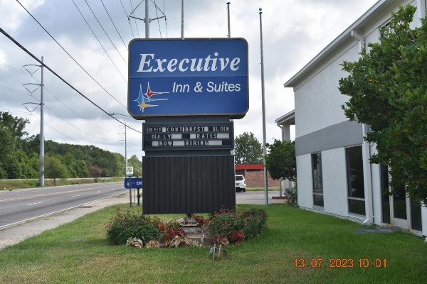 Executive Inn NEWLEY RENOVATED image 2