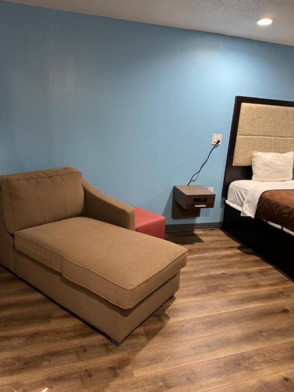 Executive Inn NEWLEY RENOVATED